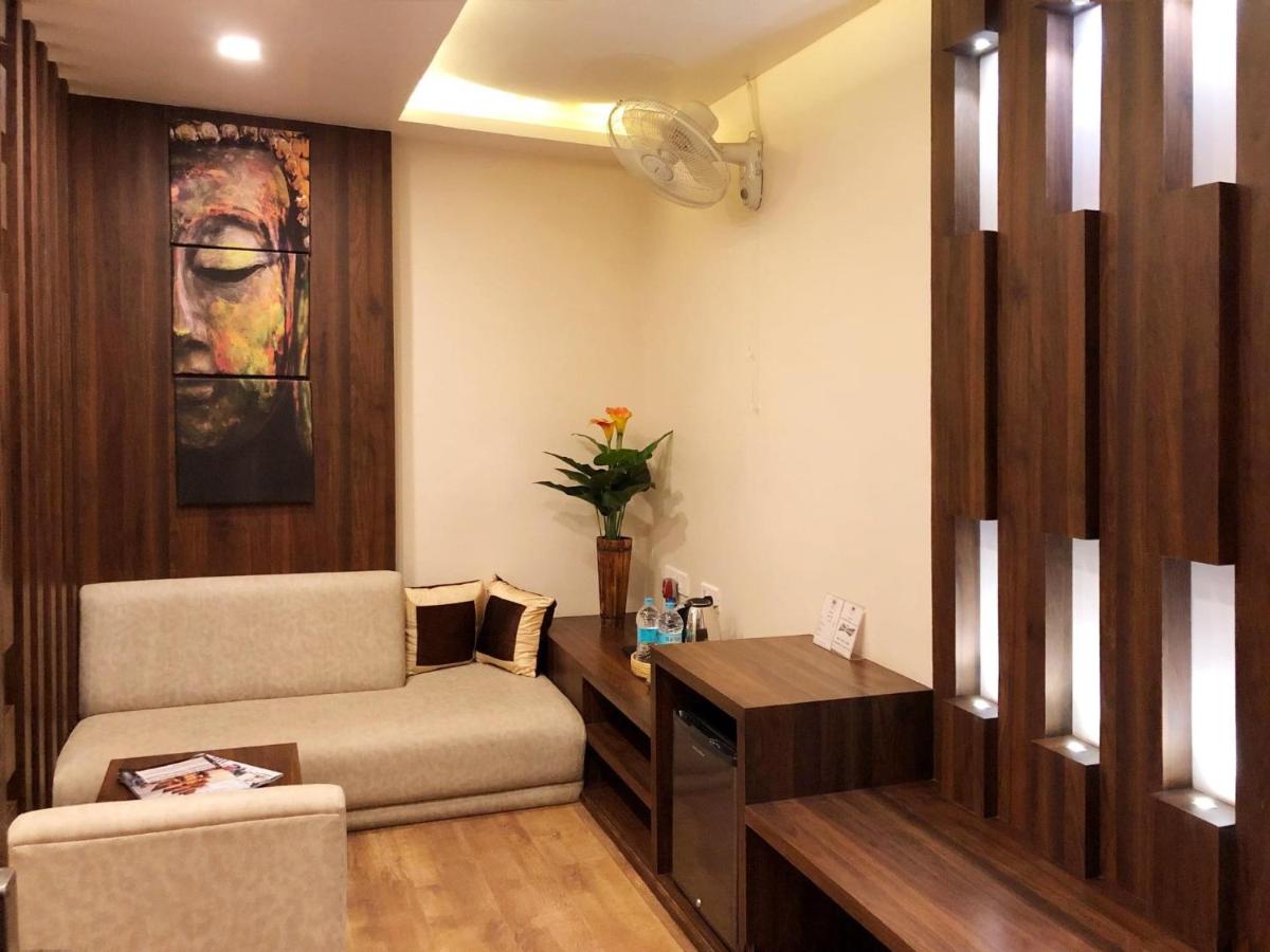 Suitetrails - Kailash Hotel