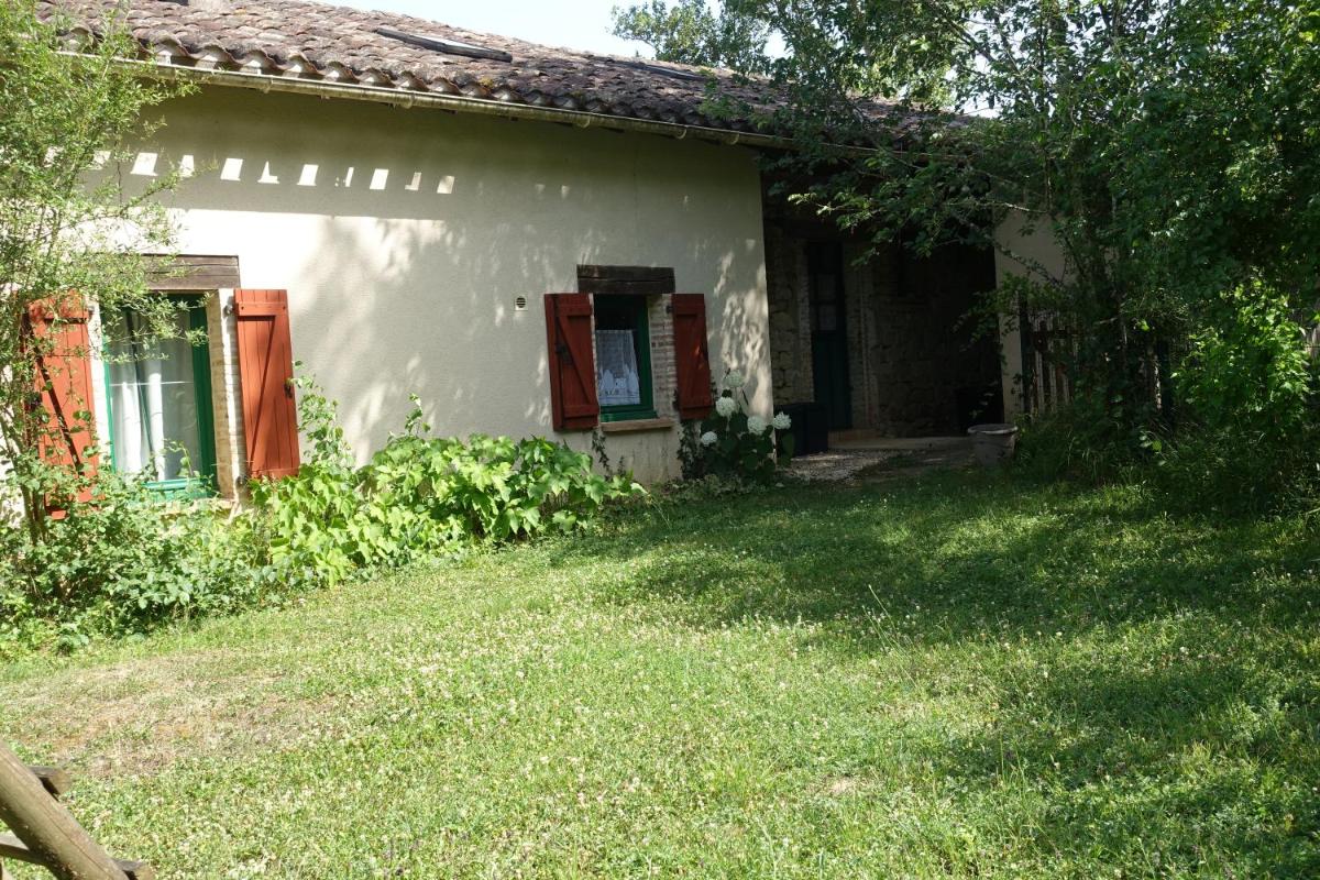 Gite Rural Pour 14 Personnes Avec Piscine Privee - Housity
