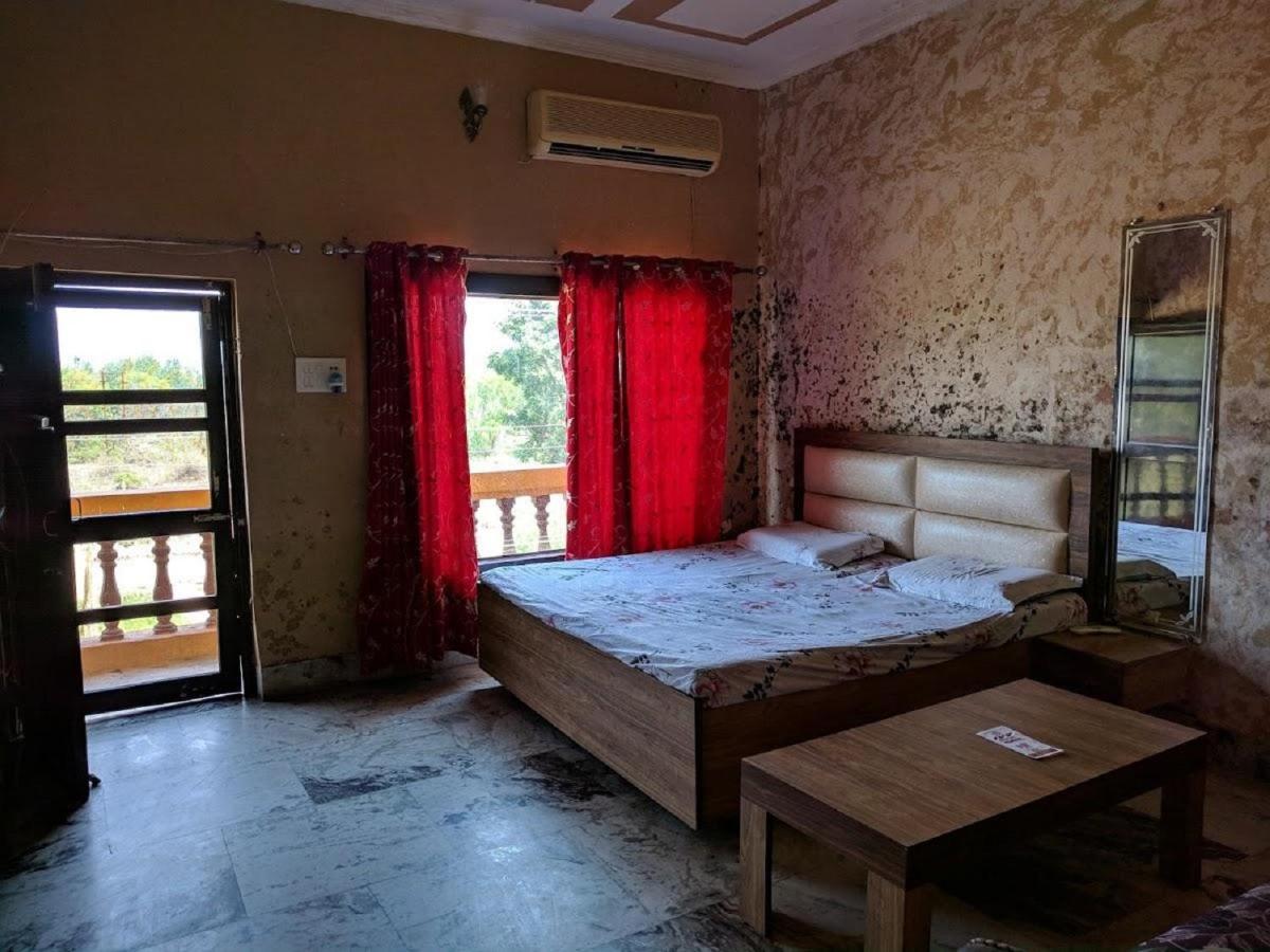 Suitetrails - Hotel Ivy, Talwara