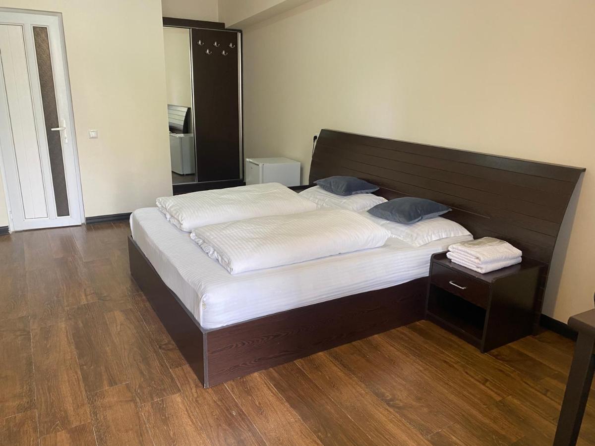 Fortune Hotel - Housity