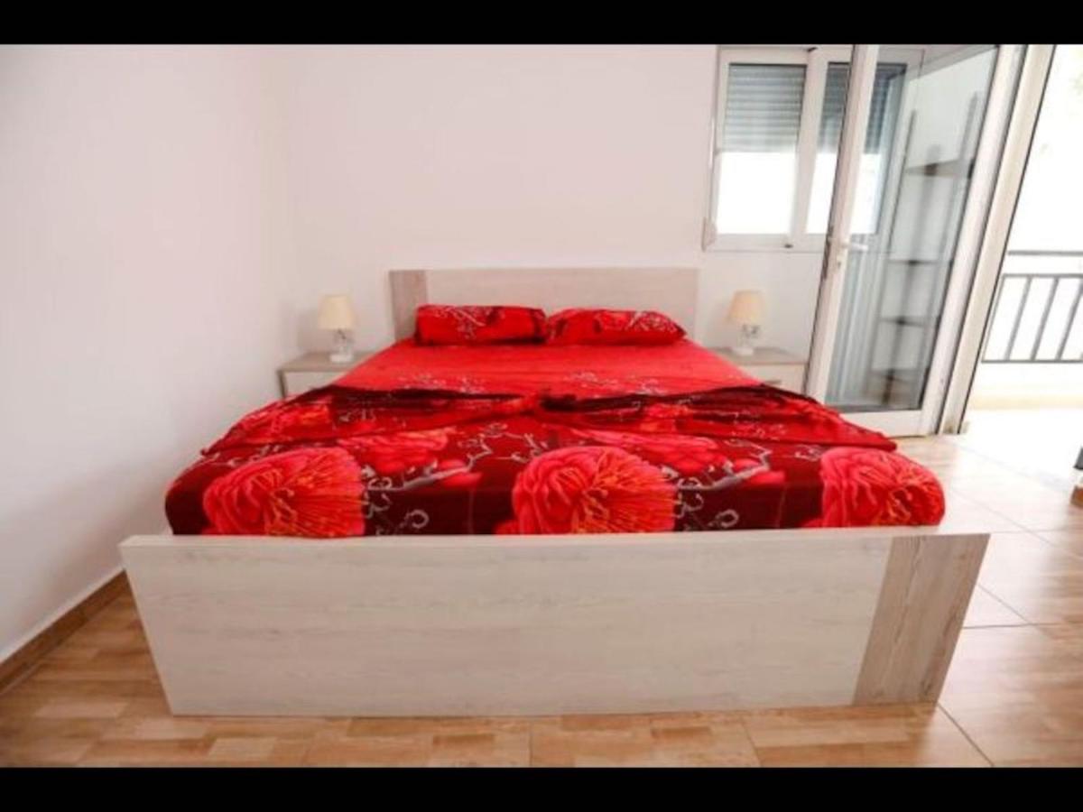 Sion Saranda Apartment 19 - Housity
