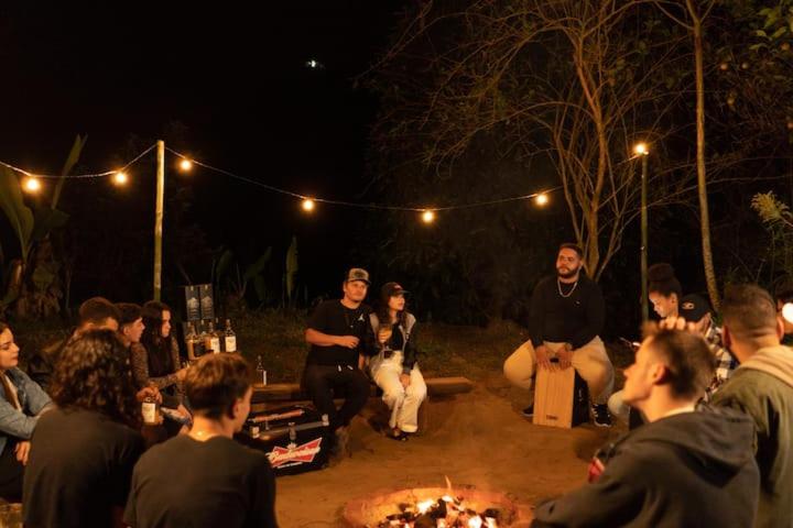 Casa Colonial com Cachoeira Privada. - Housity