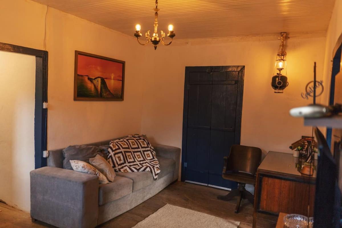 Casa Colonial com Cachoeira Privada. - Housity