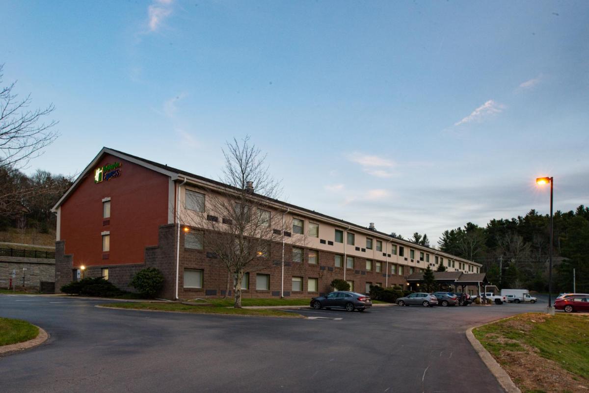 Holiday Inn Express Blowing Rock South, an IHG Hotel - Housity