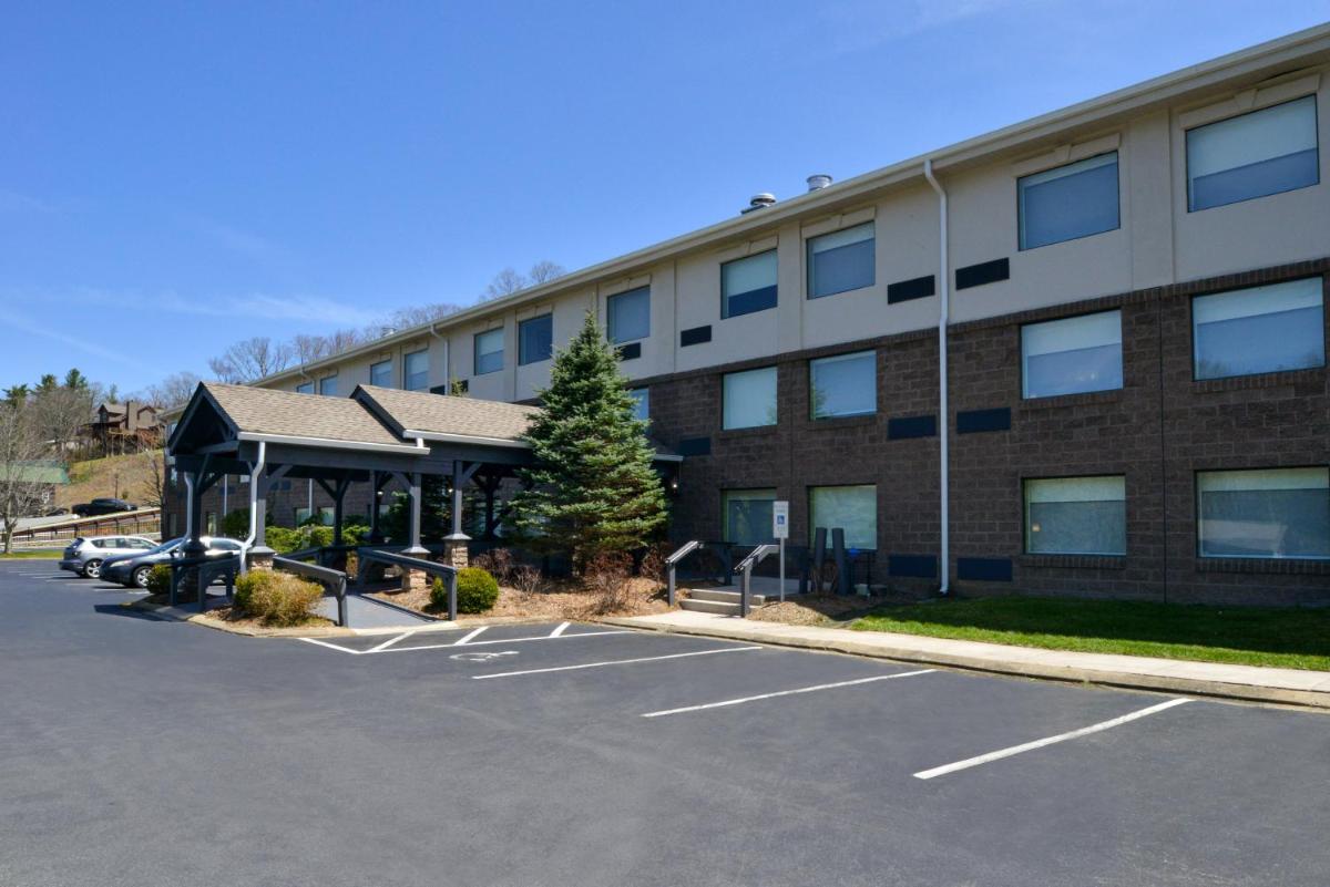 Holiday Inn Express Blowing Rock South, an IHG Hotel - Housity