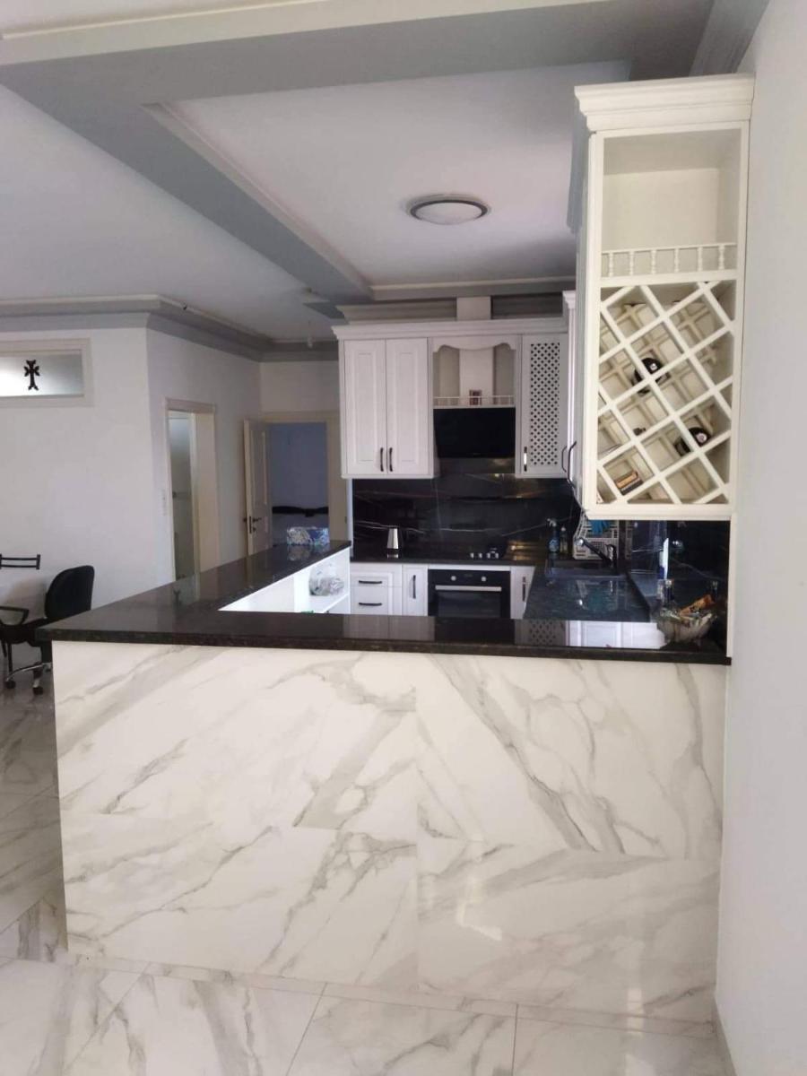 Comfortable house with a pool - Housity