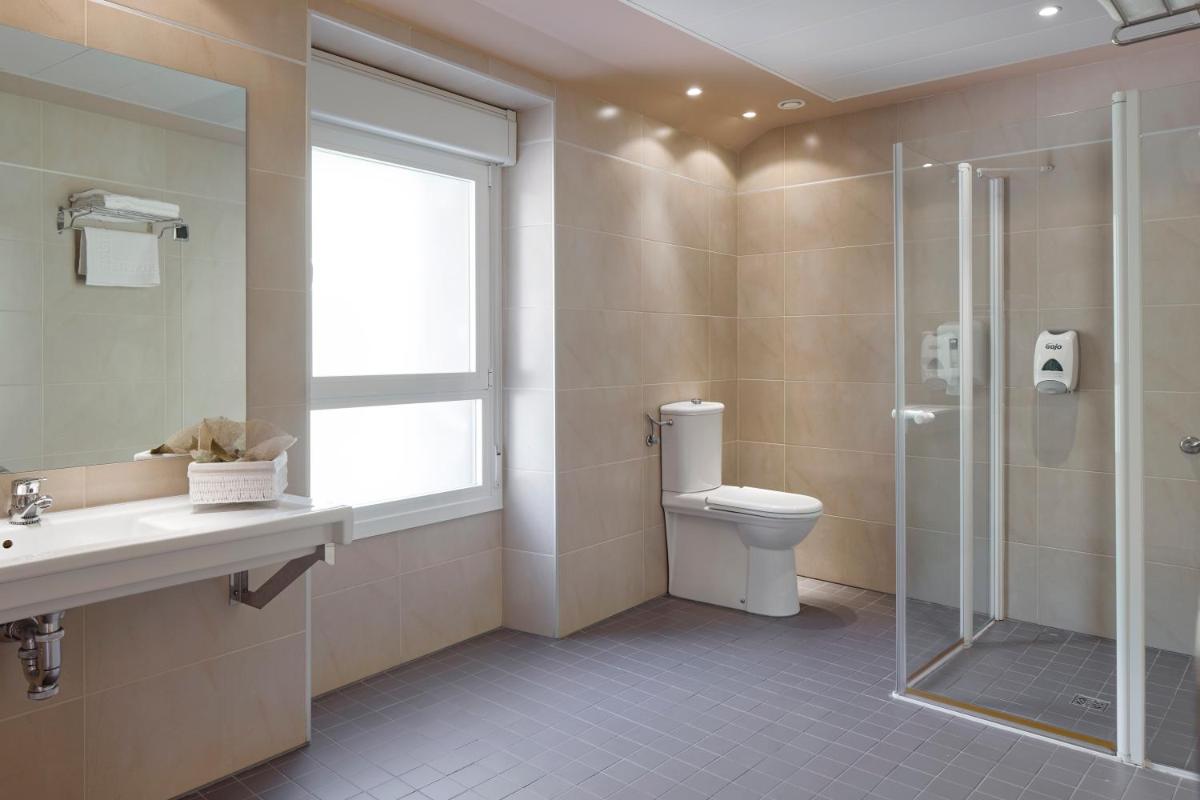 Un baño de Iraipe Santuario de Arantzazu Hotel