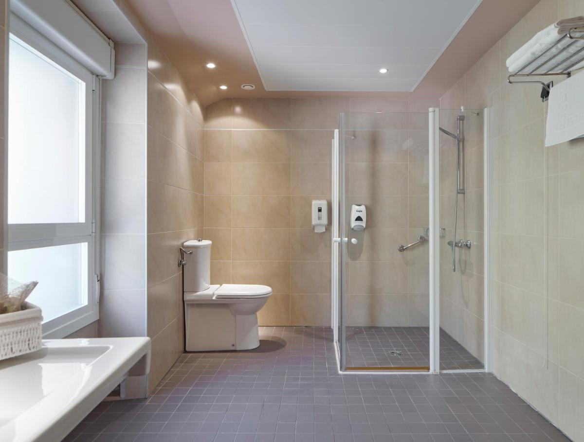 Un baño de Iraipe Santuario de Arantzazu Hotel