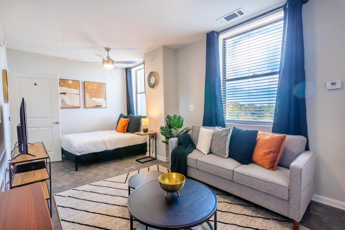 Studio Apartment in the heart of Downtown Mobile!! - Hizvo