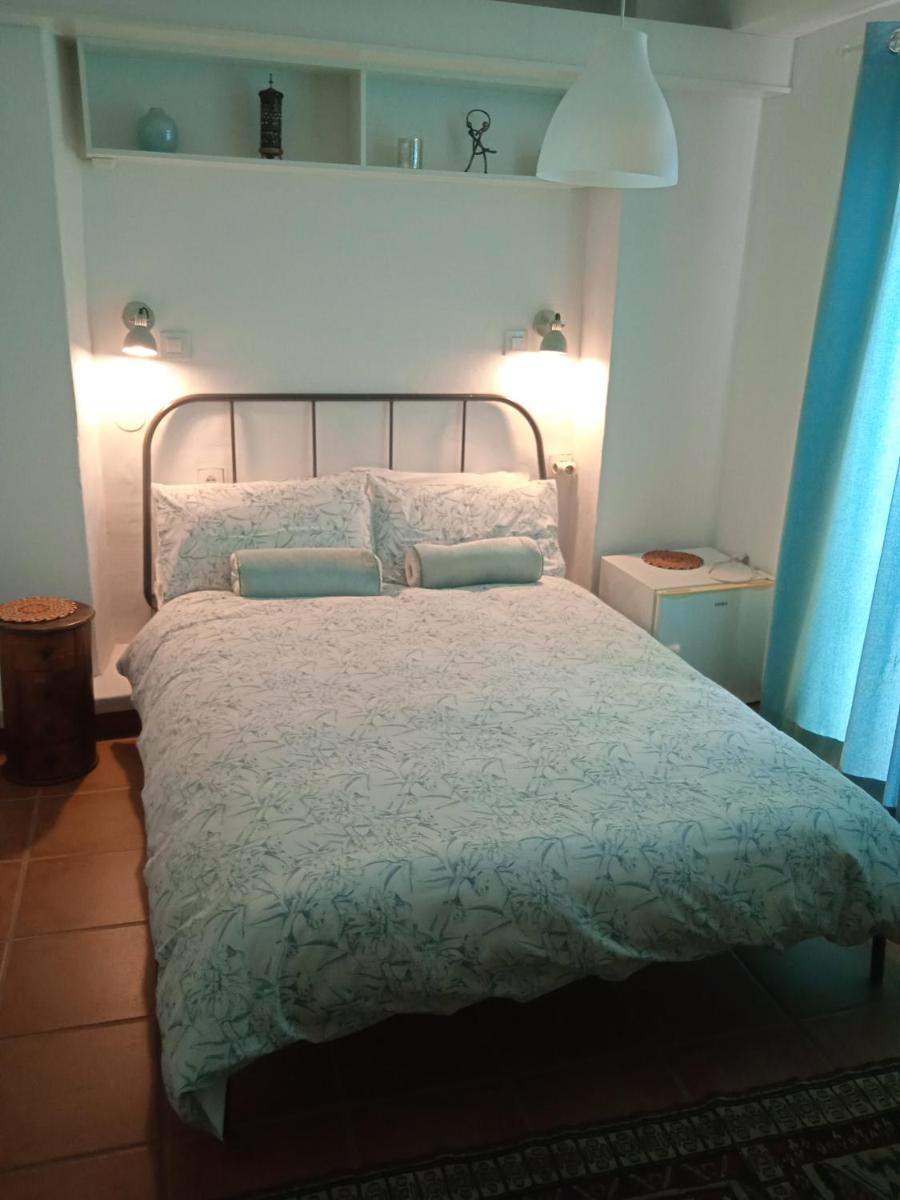 Lake room Iznajar - Housity