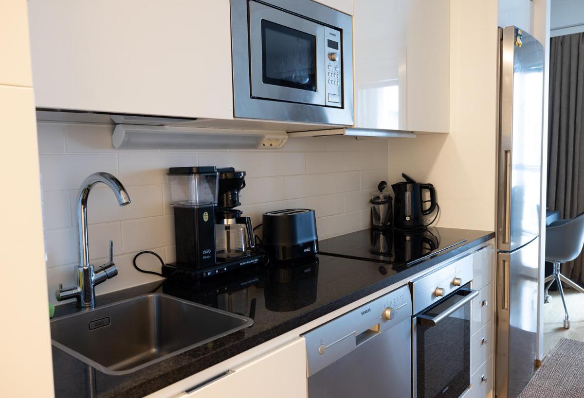 POISTA 2ndhomes Modern 1BR Home with Balcony by the Central Station - Housity