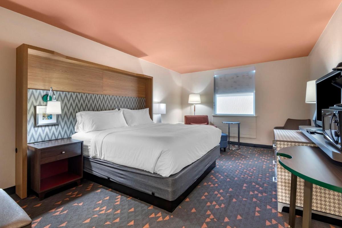 Holiday Inn Bangor by IHG - Housity