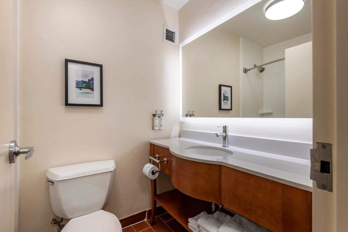 Holiday Inn Bangor by IHG - Housity