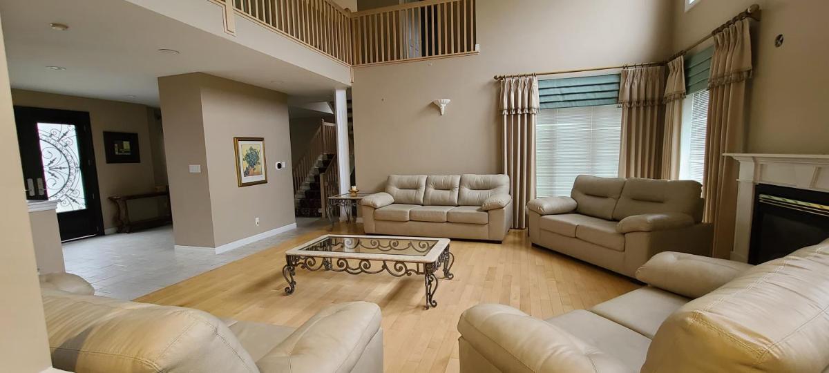 4 Bedroom Beautiful House - Housity