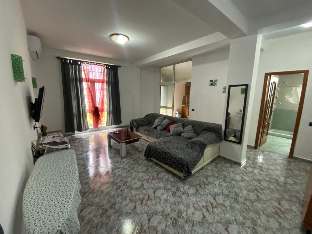 Suitetrails - Tirana Apartment