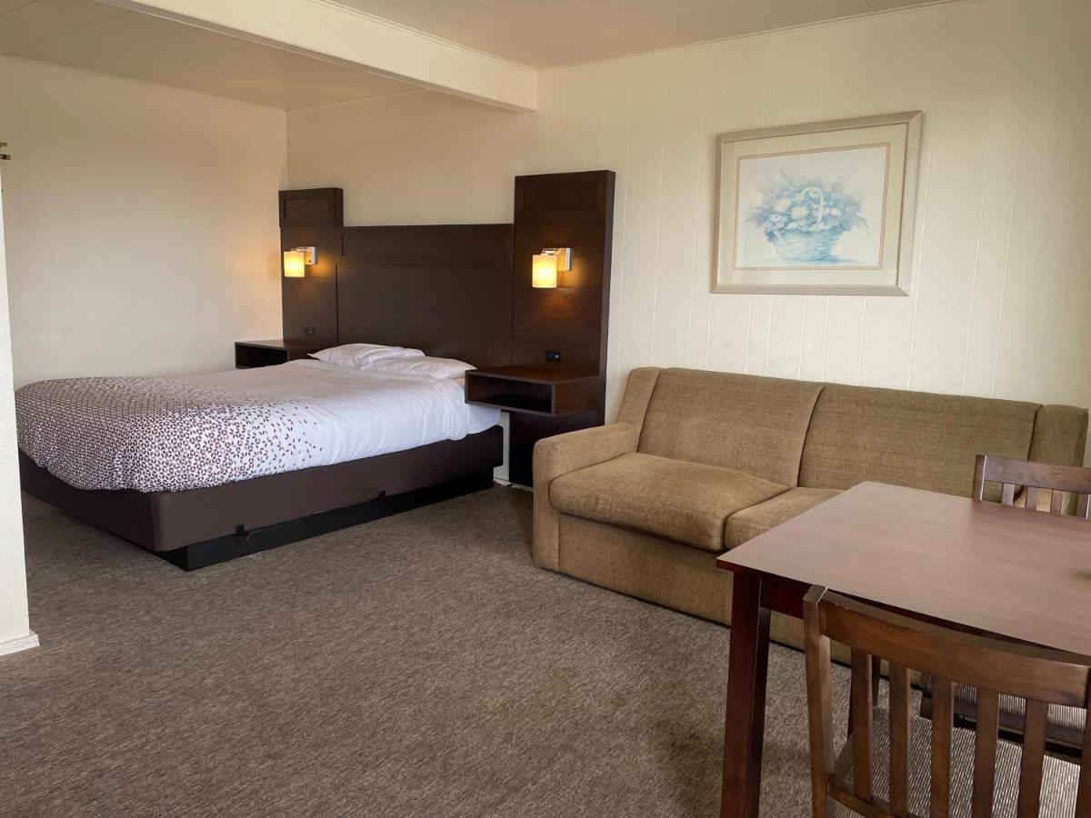 Holiday Motel - Housity