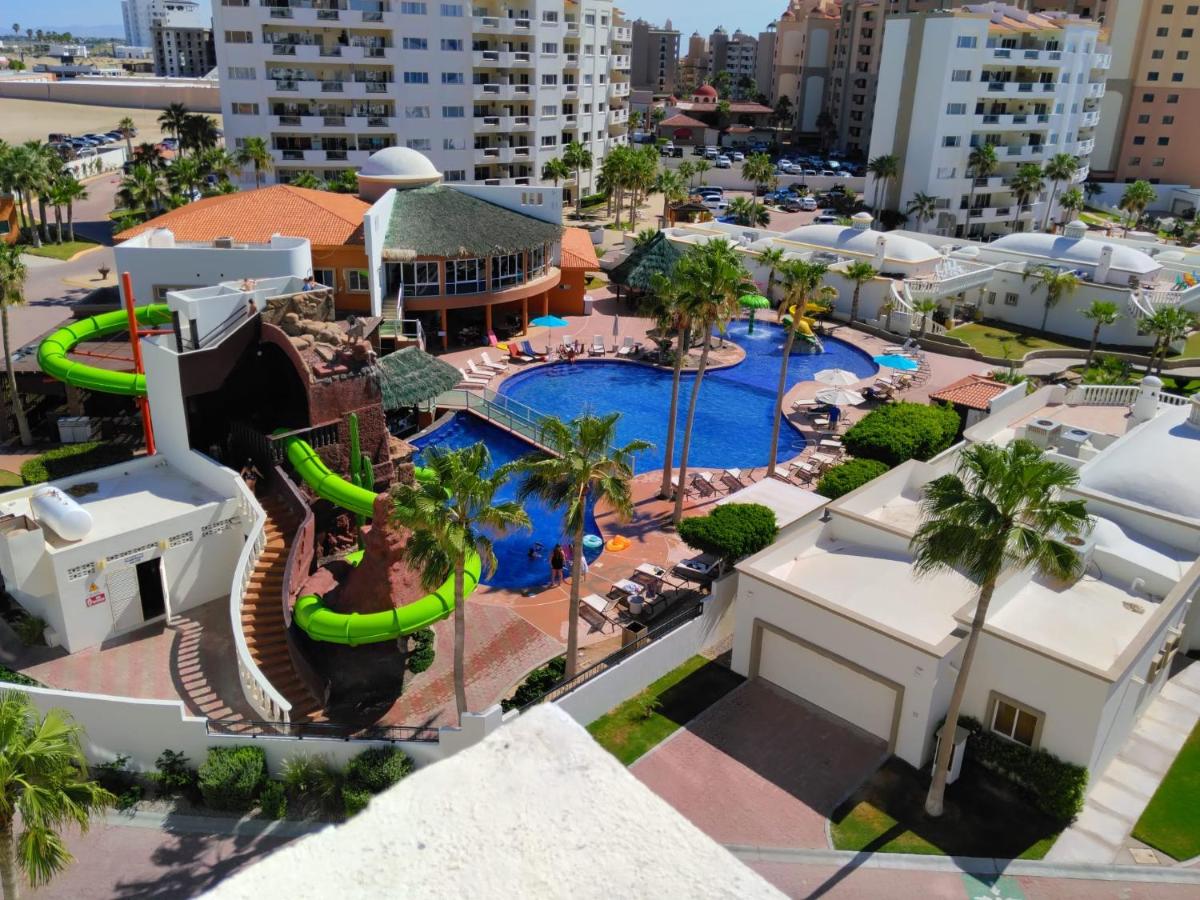 Las Palmas Resort Condo 603 with amazing sea view - Housity