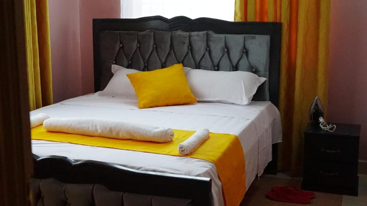 Cate Apartments 1,2 and 3 master ensuite bedrooms - Housity