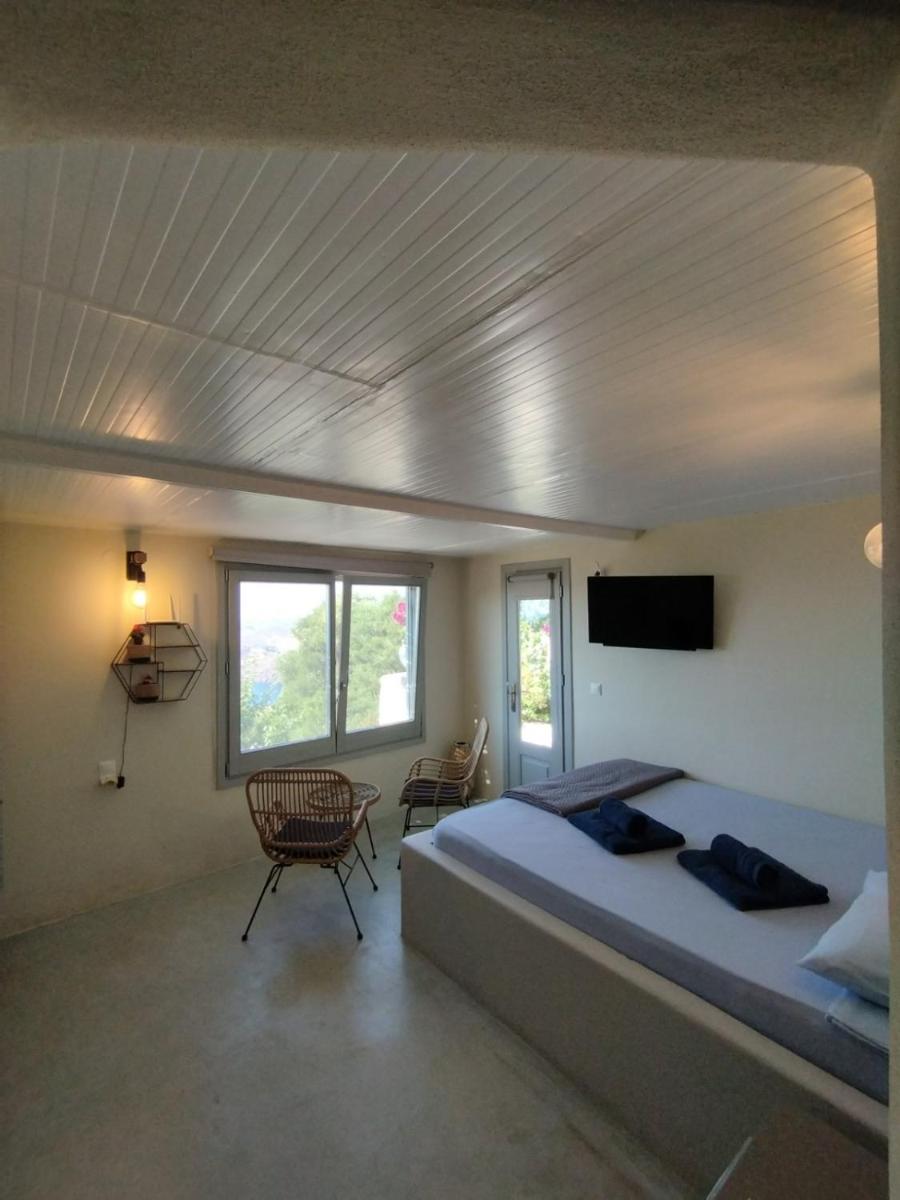 TRADITIONAL STUDIO Chora Patmos - Housity