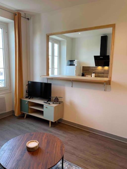 T2 4 pers face gare SNCF Appart Hotel le Cygne 2 - Housity
