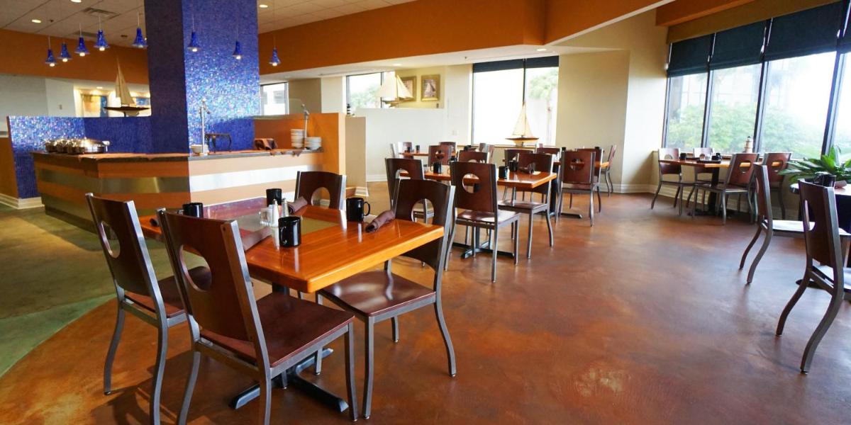 Holiday Inn Corpus Christi Downtown Marina, an IHG Hotel - Housity