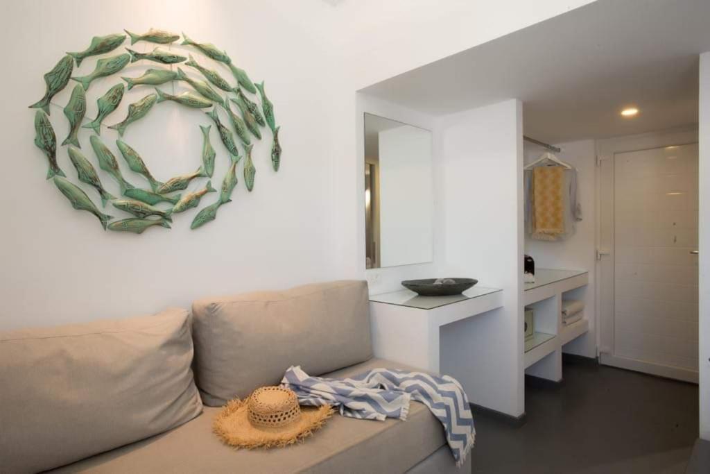 Jonaz Rooms & Suites - Housity