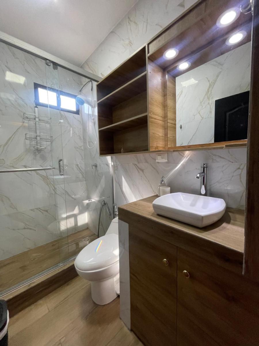 Departamento moderno en kennedy todo de primera agua caliente netflix copas todo para una excelente estadia - Housity
