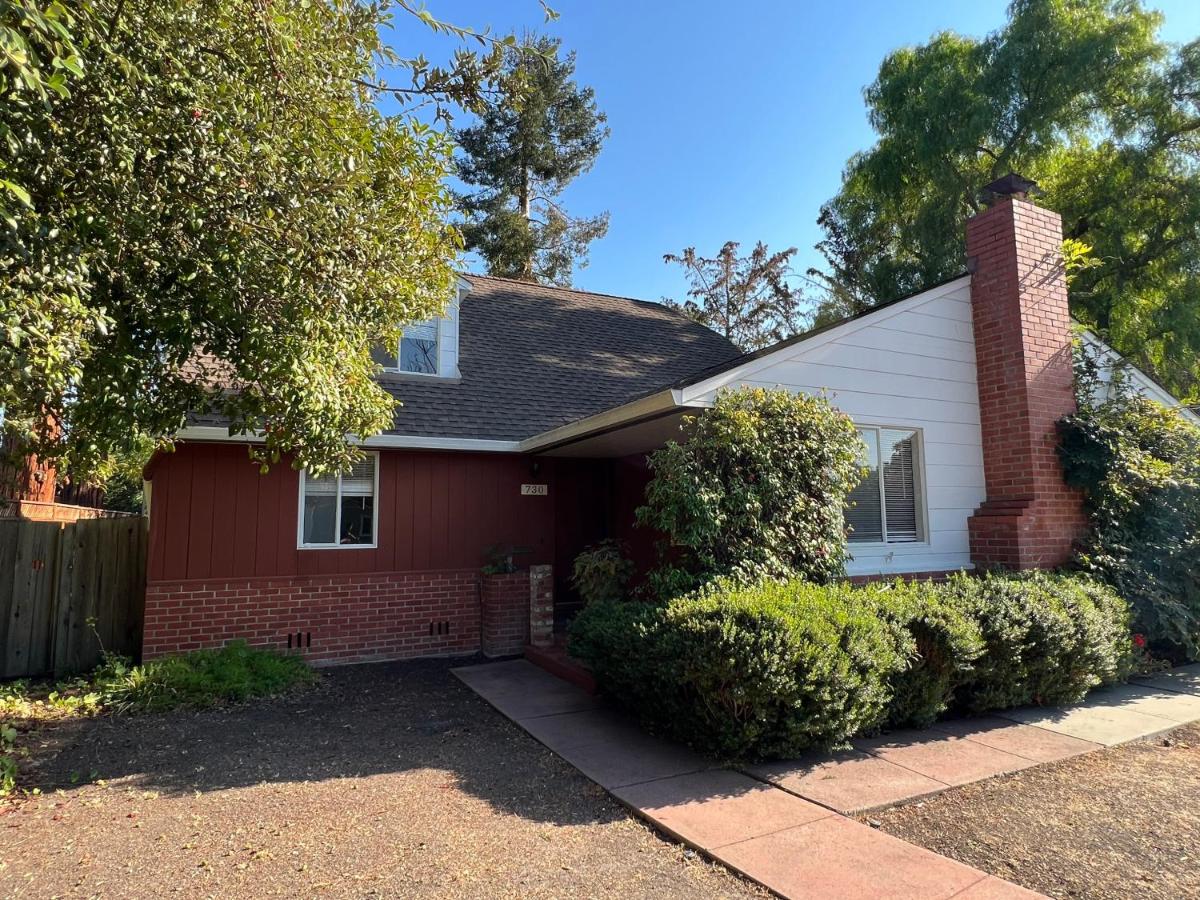 Palo Alto ''Startup House'' - Housity