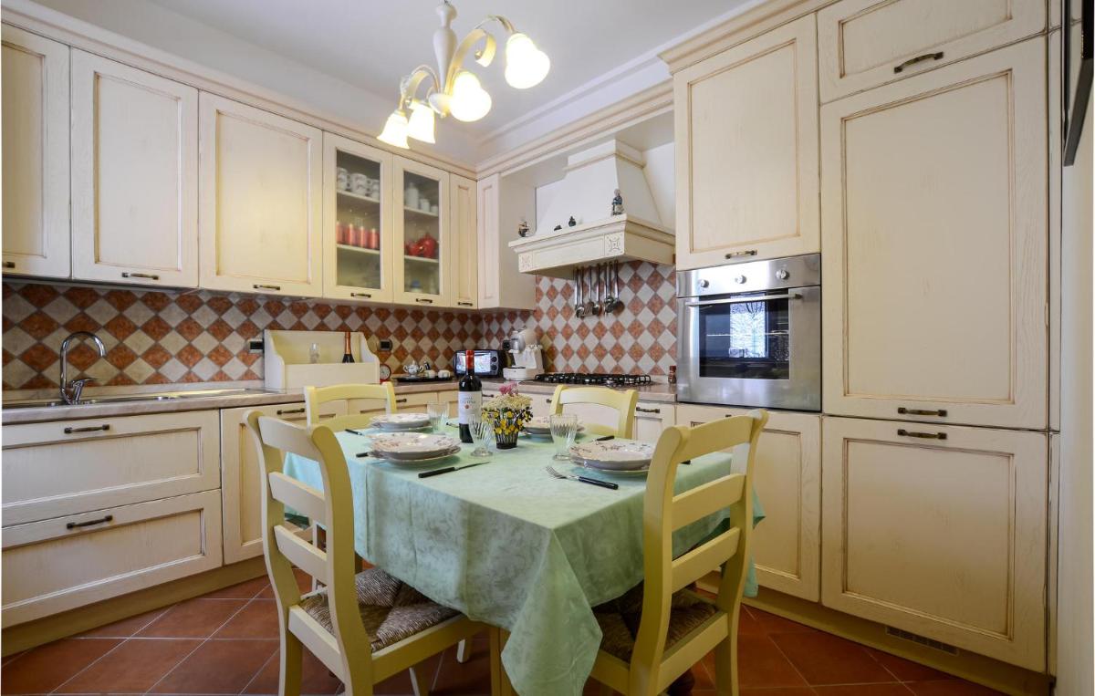Nice Home In Terrinca With Wifi - Housity