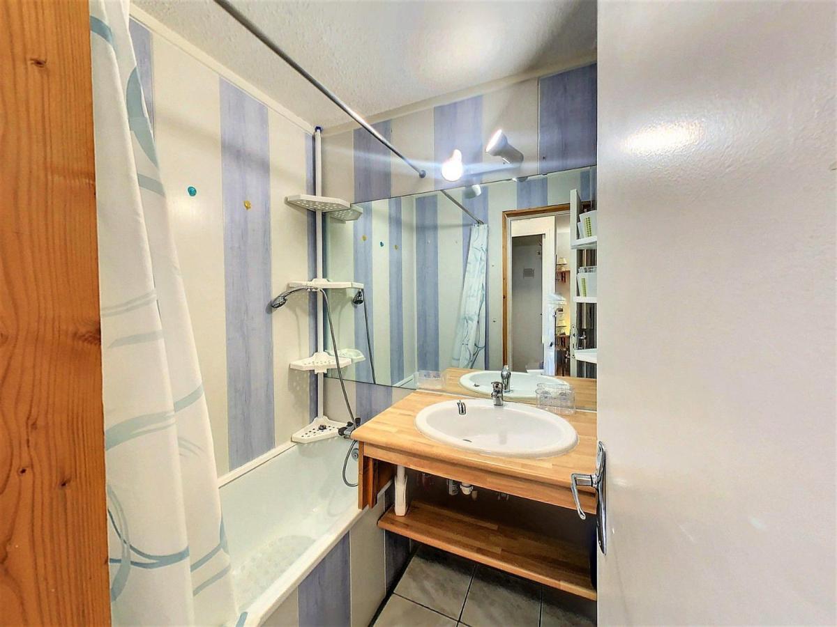 Appartement lumineux 2 pièces, balcon, pied des pistes - FR-1-267-239 - Housity