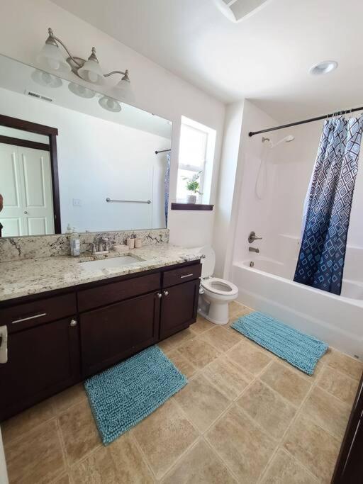 Spacious and peaceful 4 bedroom home - Housity