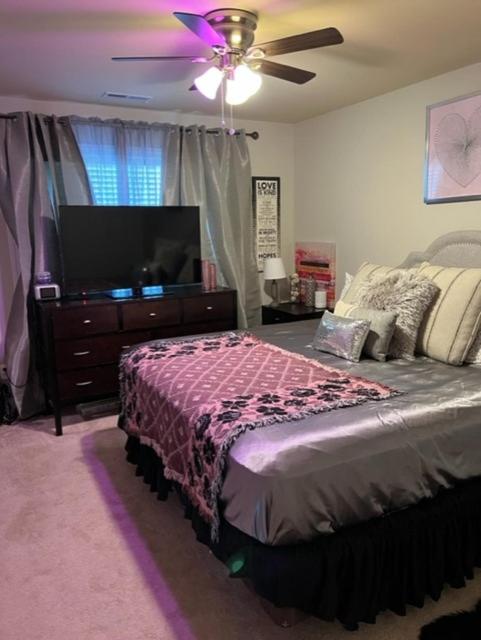 The Corporate Rest Nest for Traveling Work Groups - Housity