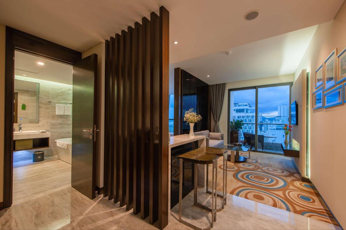 Queen Ann Nha Trang Hotel - Housity