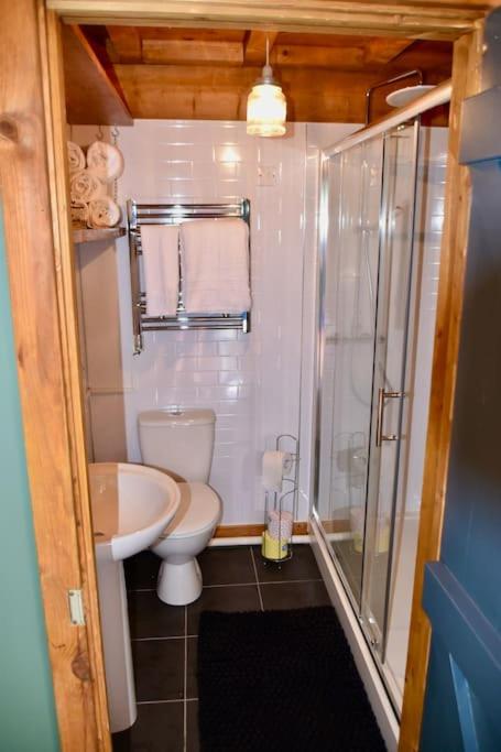 18th century 3 bed Barn- Beautifully converted - Housity