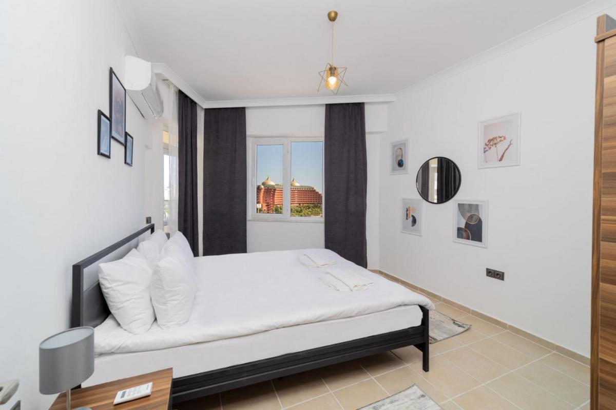 Sea View Apartment Near Beach With Balcony in Aksu - Housity