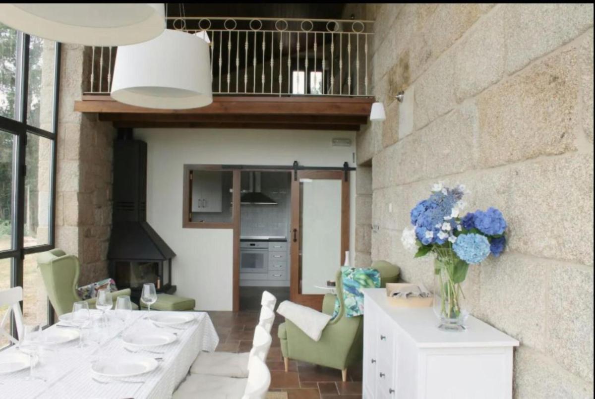 Villa - 5 Bedrooms with WiFi - 7841 - Housity