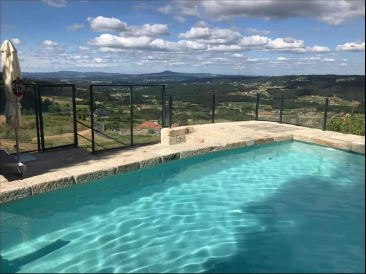 Villa - 5 Bedrooms with WiFi - 7841 - Housity