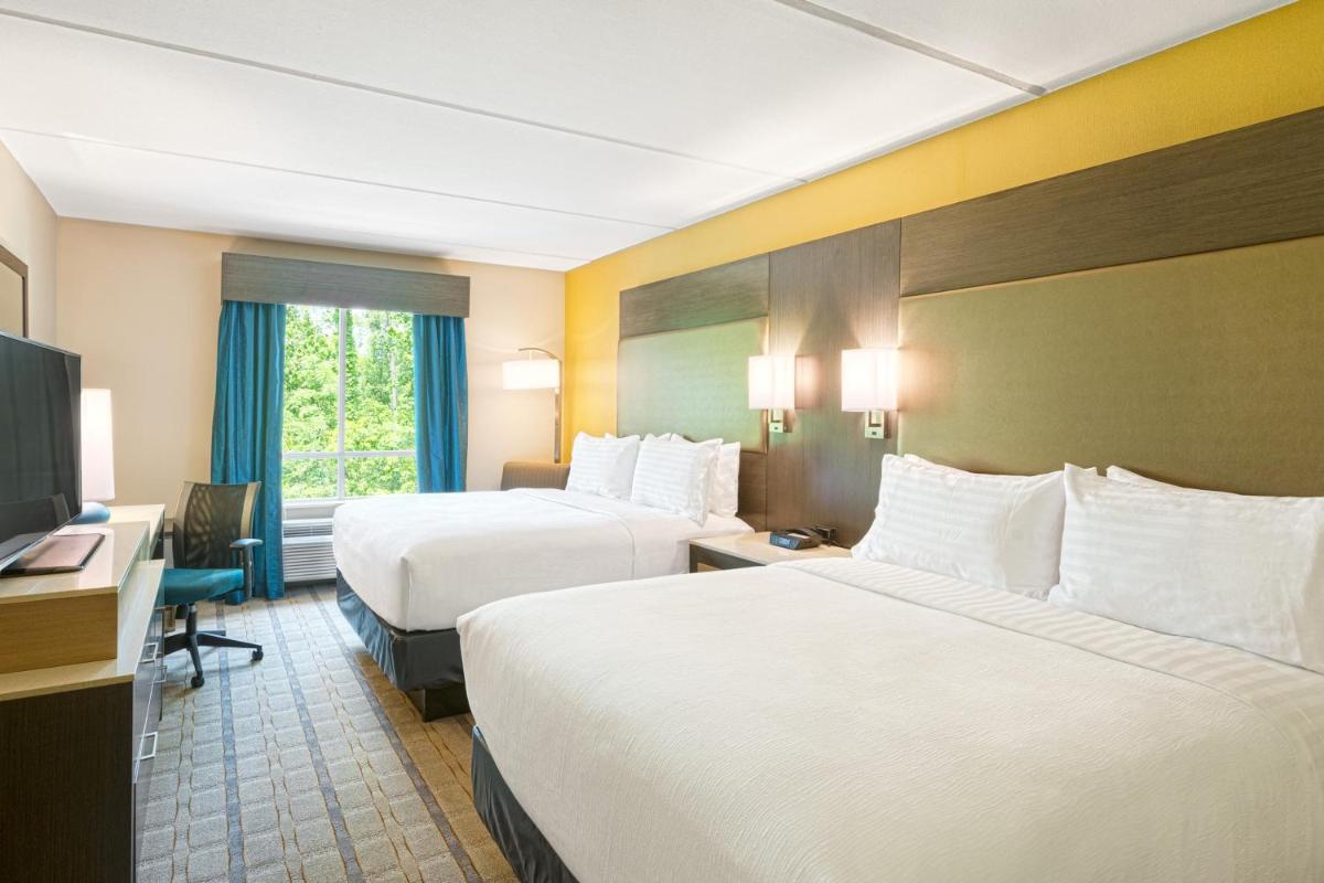 Crowne Plaza Shenandoah - Woodlands Area by IHG - Housity