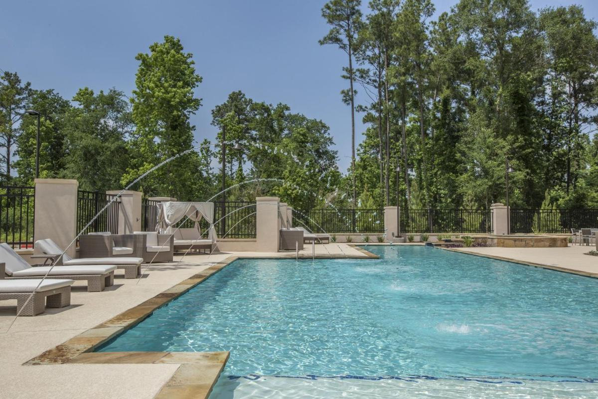 Crowne Plaza Shenandoah - Woodlands Area by IHG - Housity