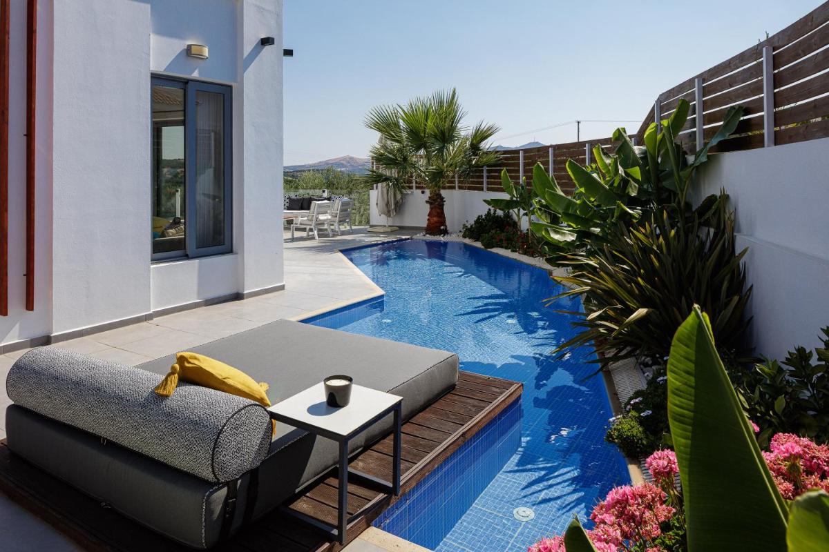 Chara Sensory Luxury Villa with Heated Pool & Gym, By ThinkVilla - Housity