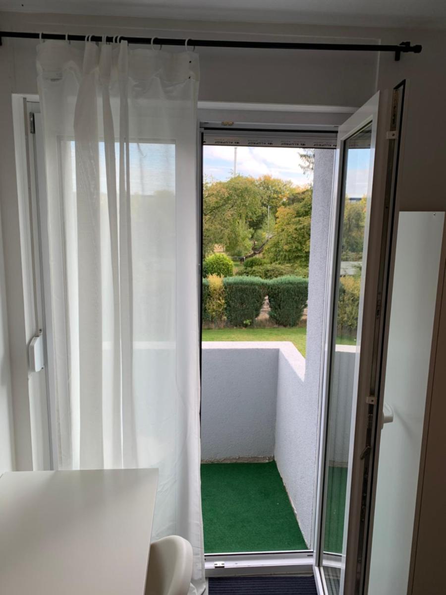CityApartment Bielefeld mit Balkon bzw,Terrasse - Housity