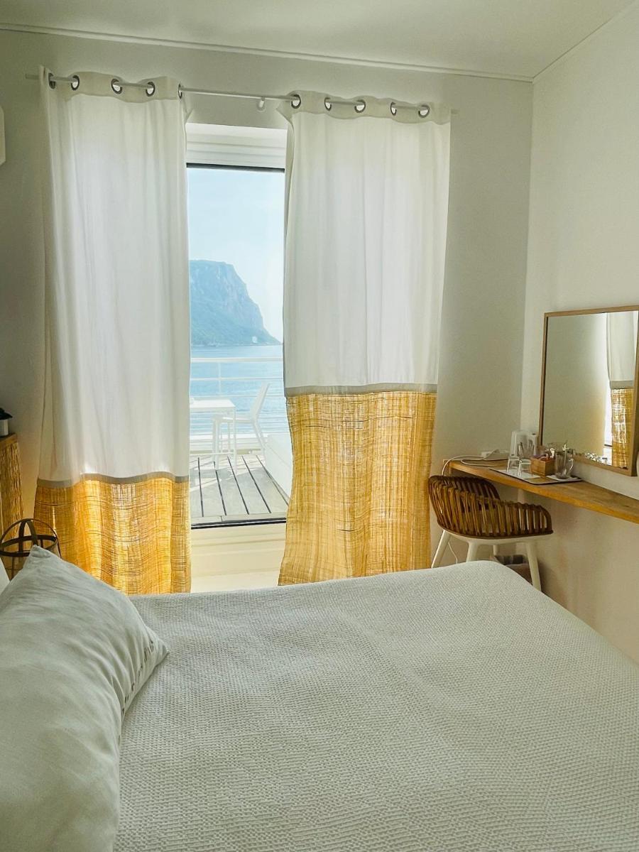 Un ou plusieurs lits dans un hébergement de l'établissement Hotel de La Plage - Mahogany