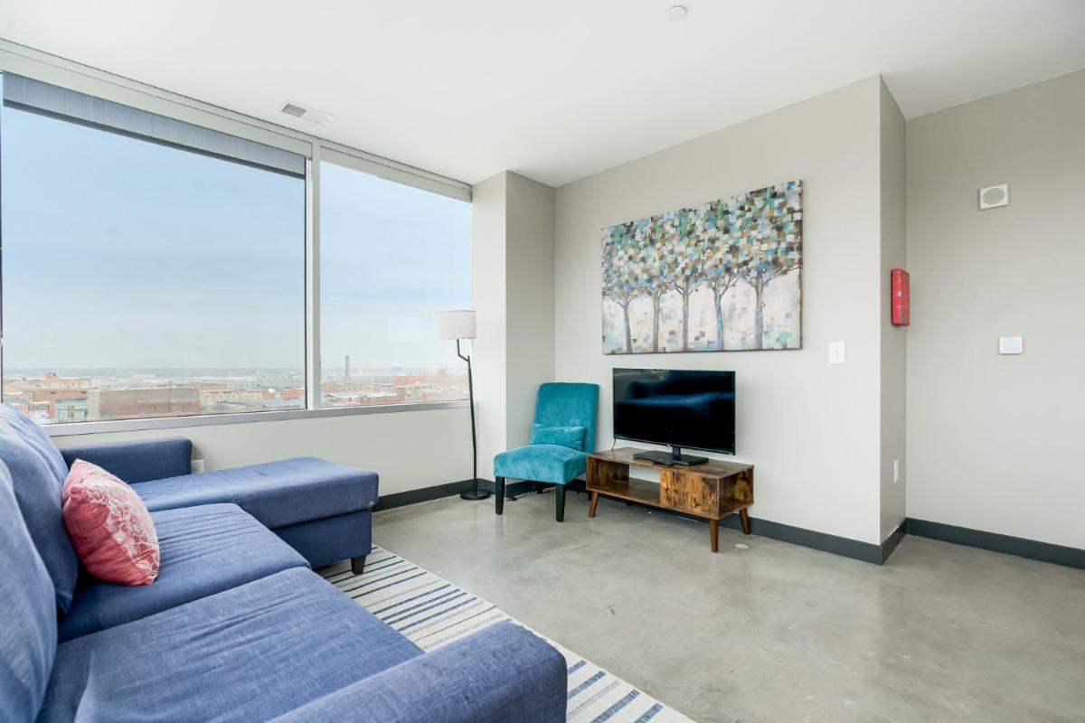 One Bedroom Charming Condo in the Heart of Downtown Kansas 701 - Housity