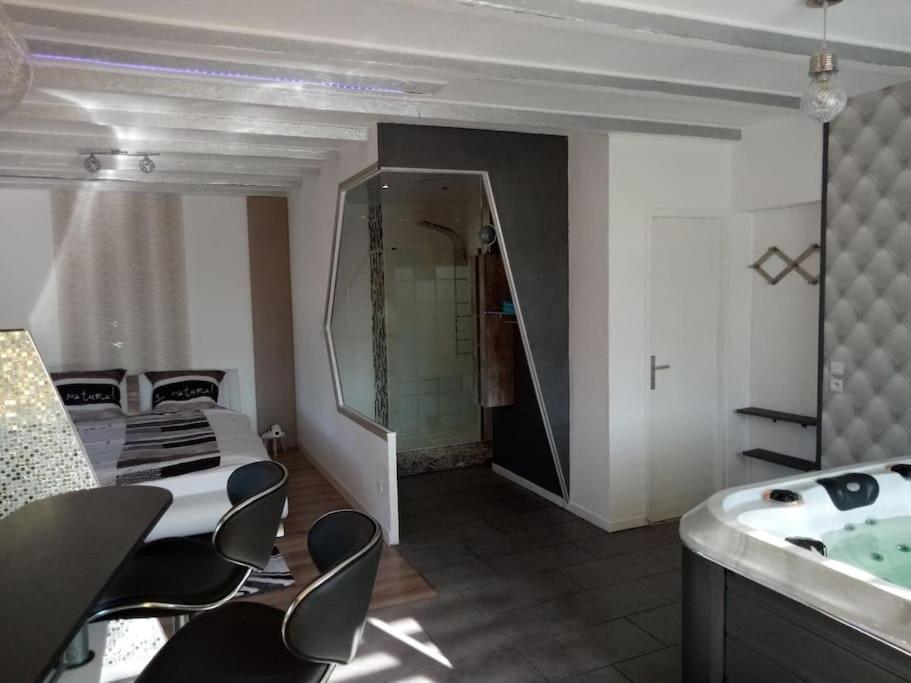 Eau Doubs Nid - Housity