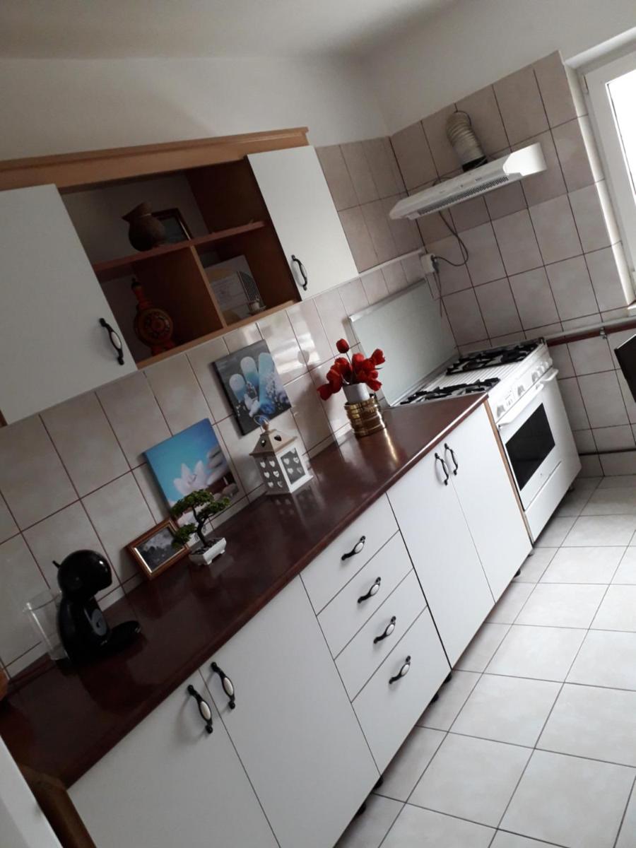 Mall Zone 100mp apartments - Hizvo
