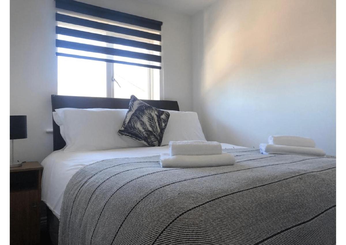 Perfectly placed 3 bed home in a peaceful close - Housity