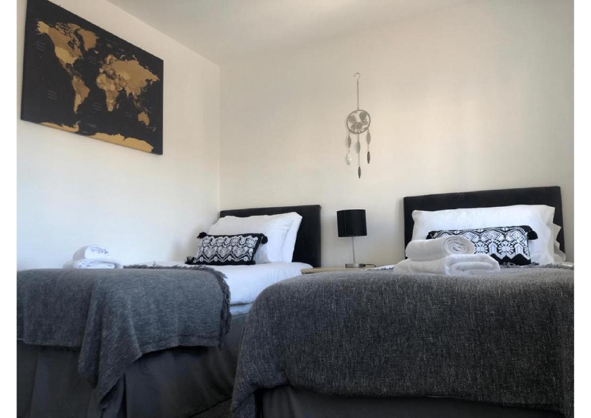 Perfectly placed 3 bed home in a peaceful close - Housity