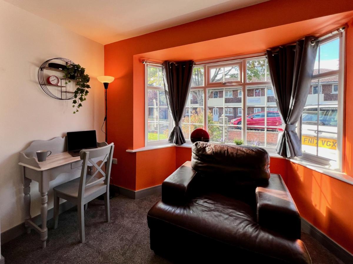 Curzon House One - Great for Contractors or Family Holidays - Housity