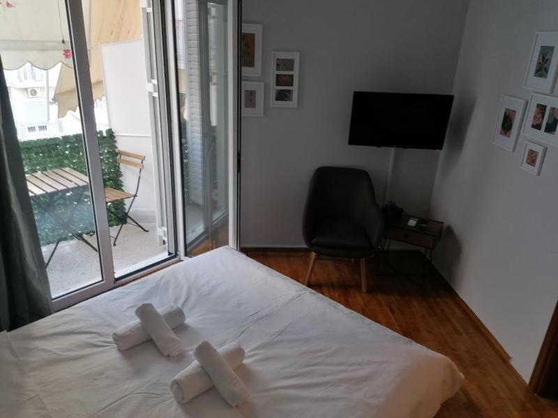 Minimal Studio Varnava Square - Kallimarmaro Area - Housity