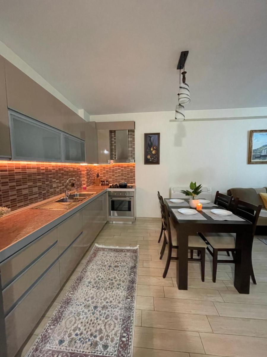 Cozy apartment in the city of shkodra - Housity